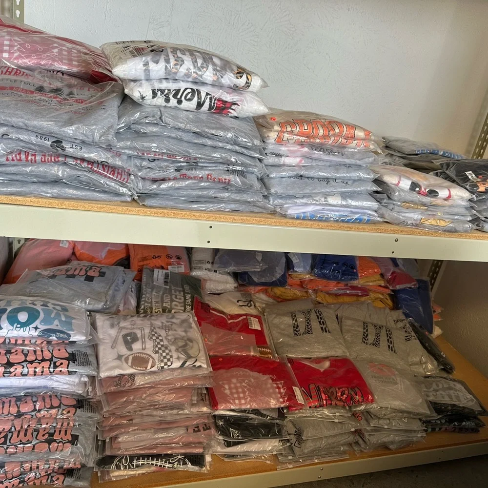 Bulk Clothing Lot Warehouse sale Holiday T-shirt /long sleeves/Sweatshirt - Picture 13 of 13